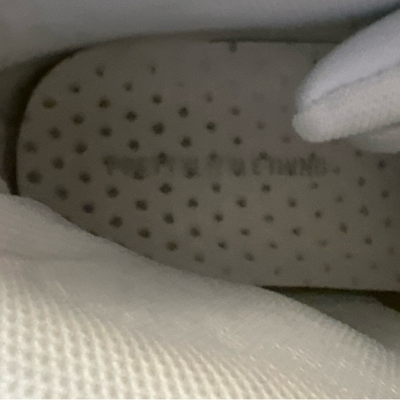 PrettyLittleThing White Hightop Chunky Sole Platform Sneakers US Size 9 NWOB! - Picture 7 of 8